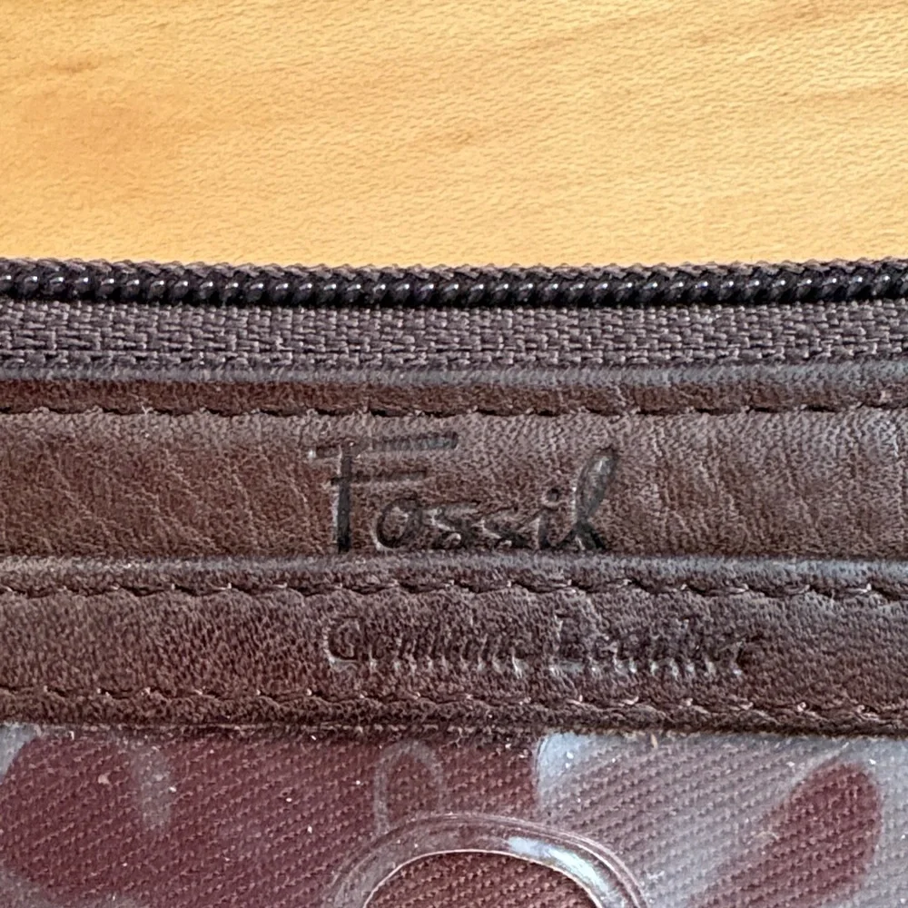 Fossil Brown Leather Key & Card Holder - Picture 6 of 8